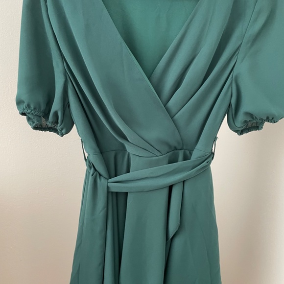 Dress - Picture 2 of 4